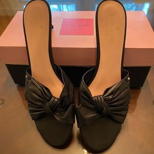 KATE SPADE BLACK LEATHER SANDALS